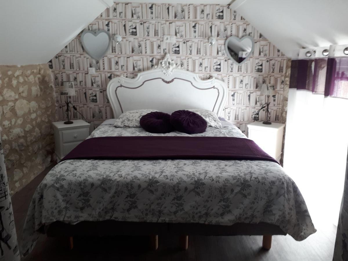 Bed and Breakfast Les quatre saisons à Antogny-le-Tillac Extérieur photo