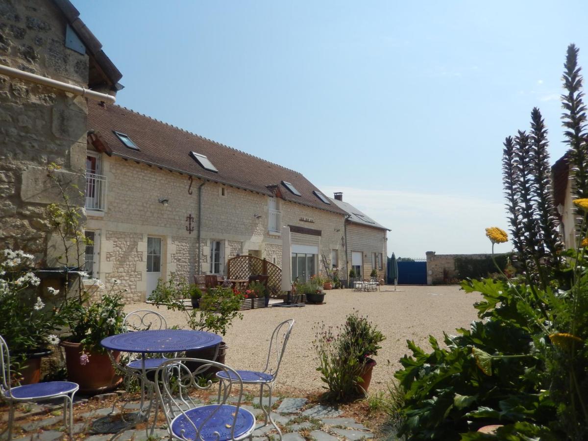 Bed and Breakfast Les quatre saisons à Antogny-le-Tillac Extérieur photo