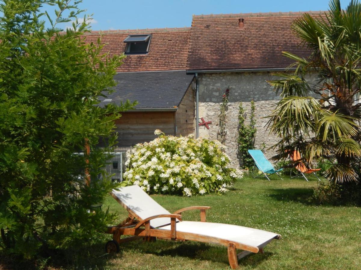 Bed and Breakfast Les quatre saisons à Antogny-le-Tillac Extérieur photo